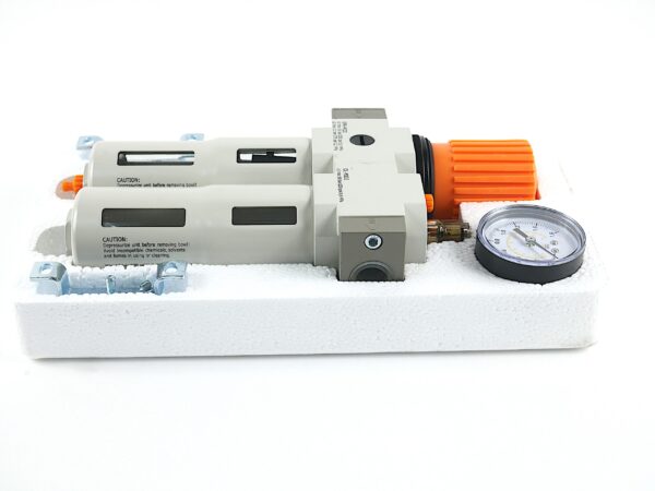 Filtr reduktor z naolejaczem 1/2" HF