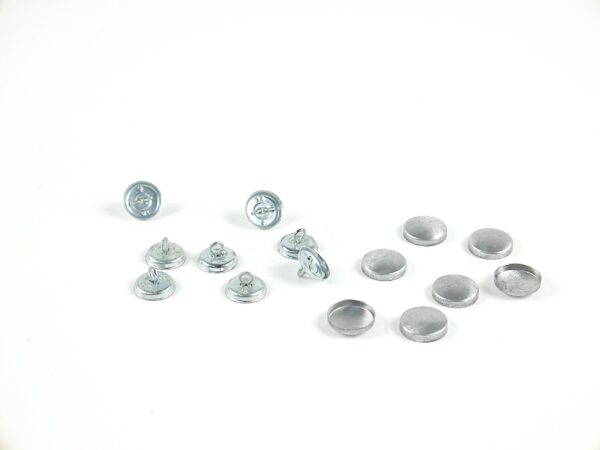 Guziki tapicerskie góra / dół z oczkiem roz 28